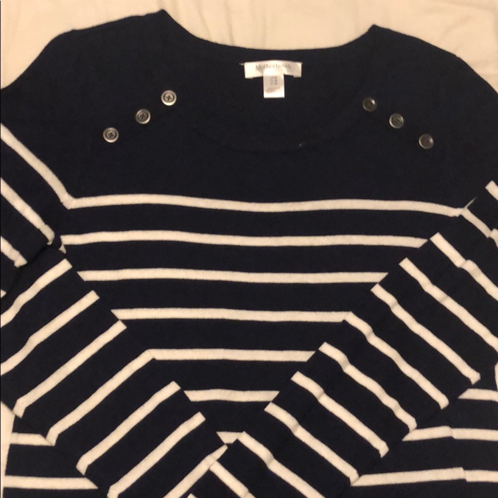 Maternity sweater